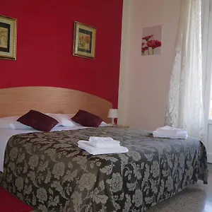 la-campanella.it-tuscanyhotel.com/